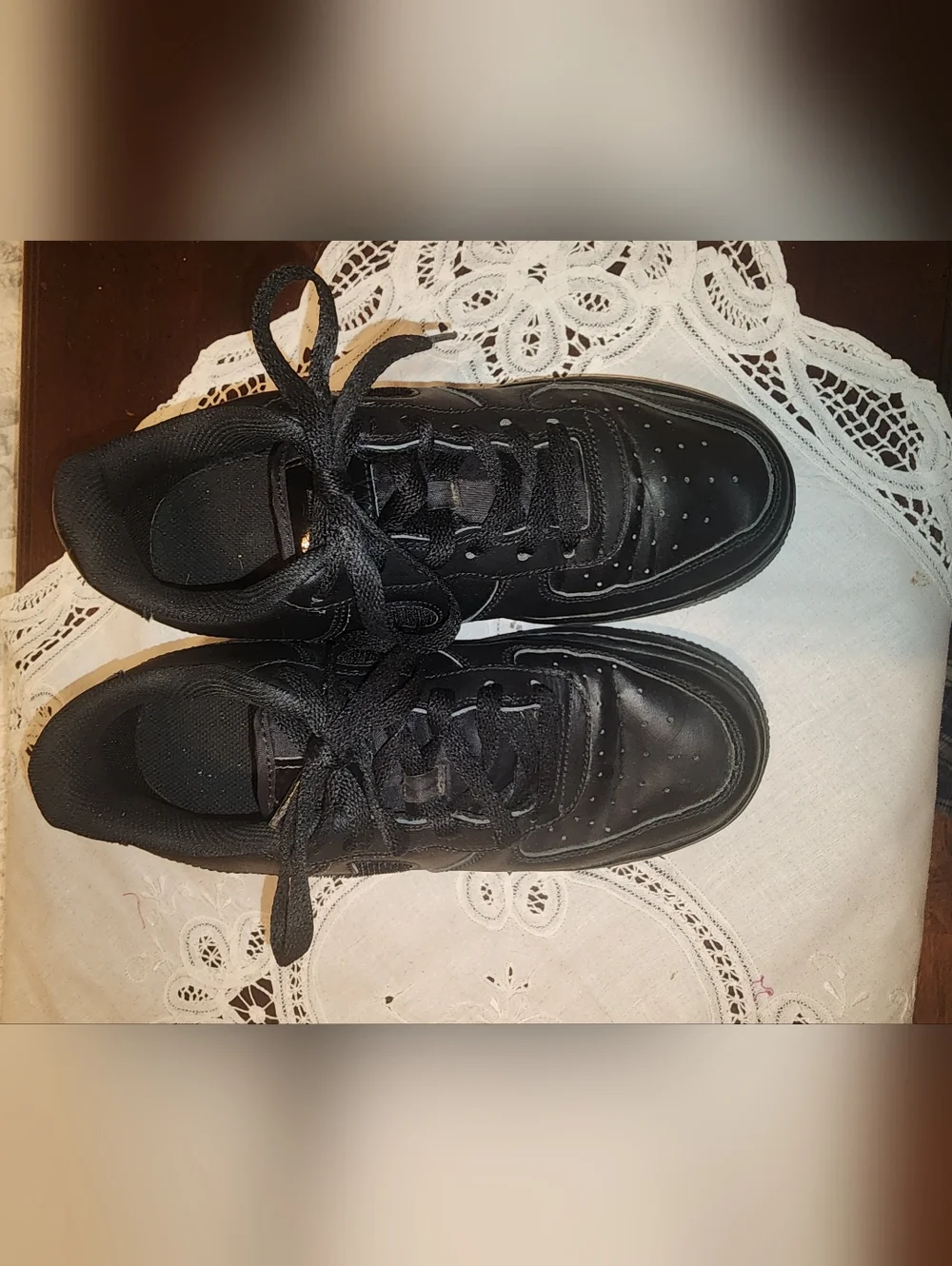 Nike Black Air Force 1, 6Y/ 7.5 W Low-Top Athletic Sneakers
